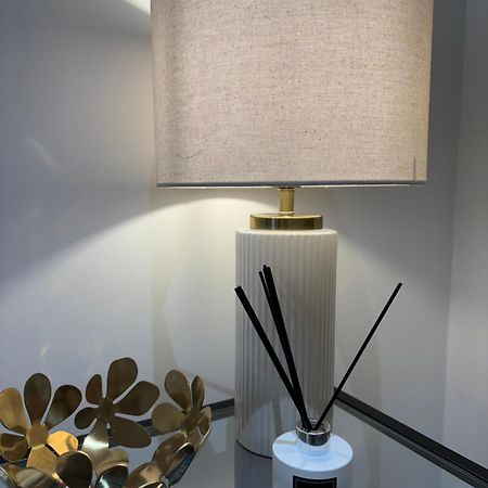 Gateway Apartment Inverness Bagian luar foto