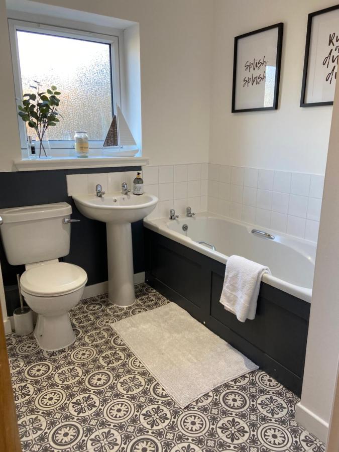 Gateway Apartment Inverness Bagian luar foto
