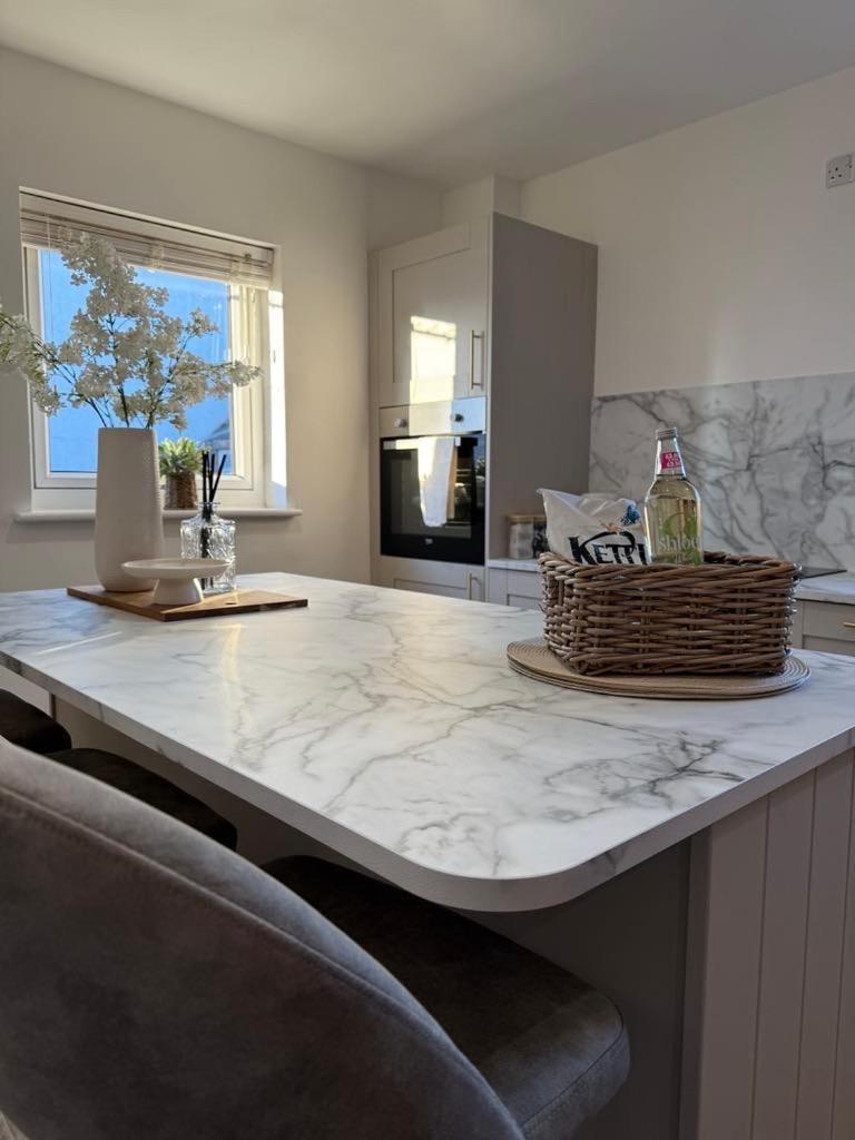 Gateway Apartment Inverness Bagian luar foto
